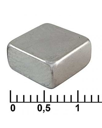 Магнит RUICHI B 8x8x4 мм, класс N35, квадратный
