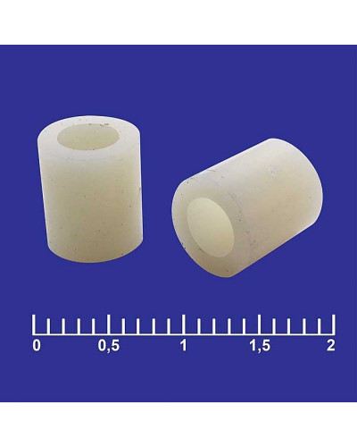 Втулка пластиковая RUICHI, внешний диаметр 7 мм, внутренний диаметр 4 мм, длина 8 мм