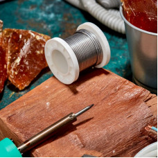 Припой с канифолью ПОС-61, 100г, Ø2мм, (олово 61%, свинец 39%), катушка REXANT