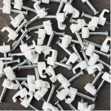 Крепеж кабеля плоский 4х2 мм, белый (50 шт/уп) REXANT