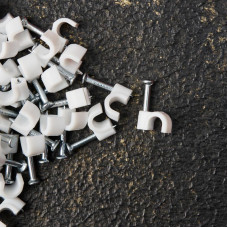 Крепеж кабеля круглый 4мм, белый (50 шт/уп) REXANT