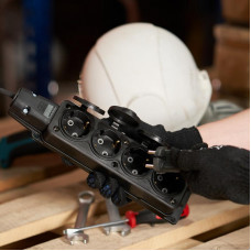 Розетка (колодка) влагозащищенная с крышкой 4 гнезда, с/з, 16А, IP54, каучук, черная REXANT