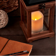 Декоративный фонарь со свечкой, корпус из дерева, размер 14х14х35cм, цвет теплый белый