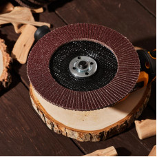 Круг лепестковый торцевой, P80, 180х22,2мм KRANZ