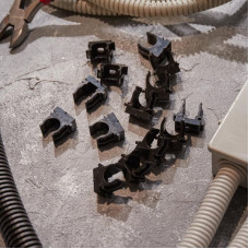 Крепеж-клипса для монтажного пистолета Ø 16 мм, черная (100 шт/уп) REXANT