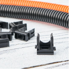 Крепеж-клипса для трубы ø16мм черная (10 шт/уп) REXANT