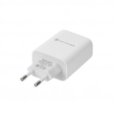 Сетевое зарядное устройство для iPhone/iPad REXANT 3 x USB, 5V, 3 А + 1 А + 1 А, белое