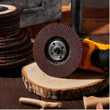 Круг лепестковый торцевой, P24, 125х22,2мм KRANZ