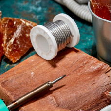 Припой с канифолью ПОС-61, 100г, Ø3мм, (олово 61%, свинец 39%), катушка REXANT