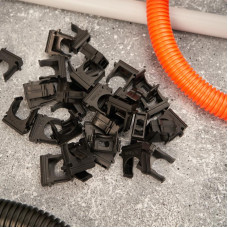 Крепеж-клипса для трубы ø20мм, черная (100 шт/уп) REXANT