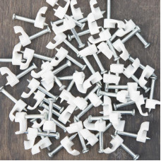 Крепеж кабеля плоский 5х2 мм, белый (50 шт/уп) REXANT