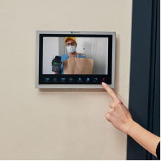 Цветной монитор видеодомофона 10,1' формата AHD, с сенсорным управлением, детектором движения, функцией фото- и видеозаписи (модель AC-339)