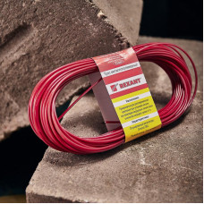 Трос стальной в ПВХ оплетке d=2,5мм, красный (моток 20м) REXANT